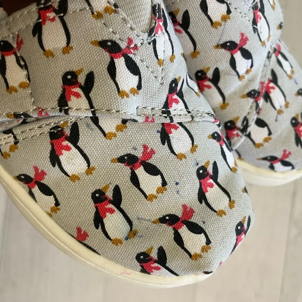 TOMS fleece lined‎ alpargatas penguin print little kids 10